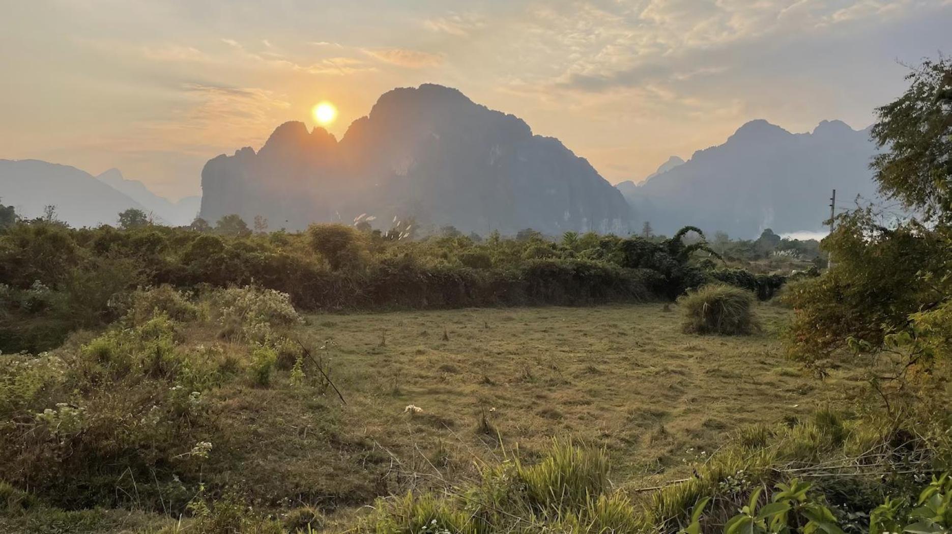 Jungle Paradise Vangvieng - Bungalows Vang Vieng Exterior photo